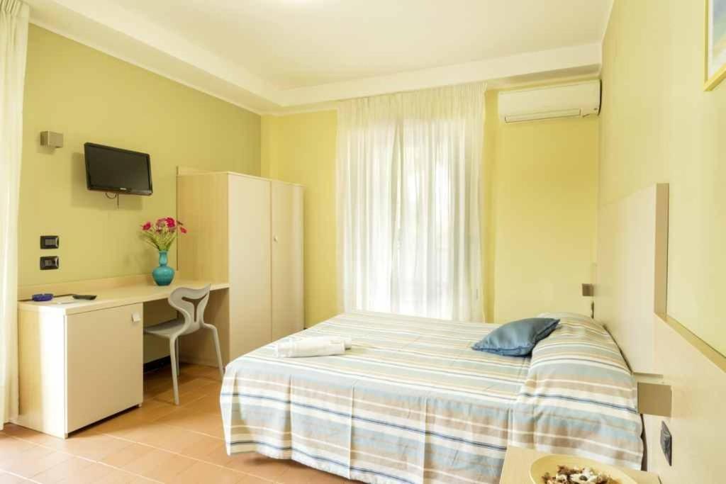 סן בנדטו דל טרנטו Hotel Blumen מראה חיצוני תמונה